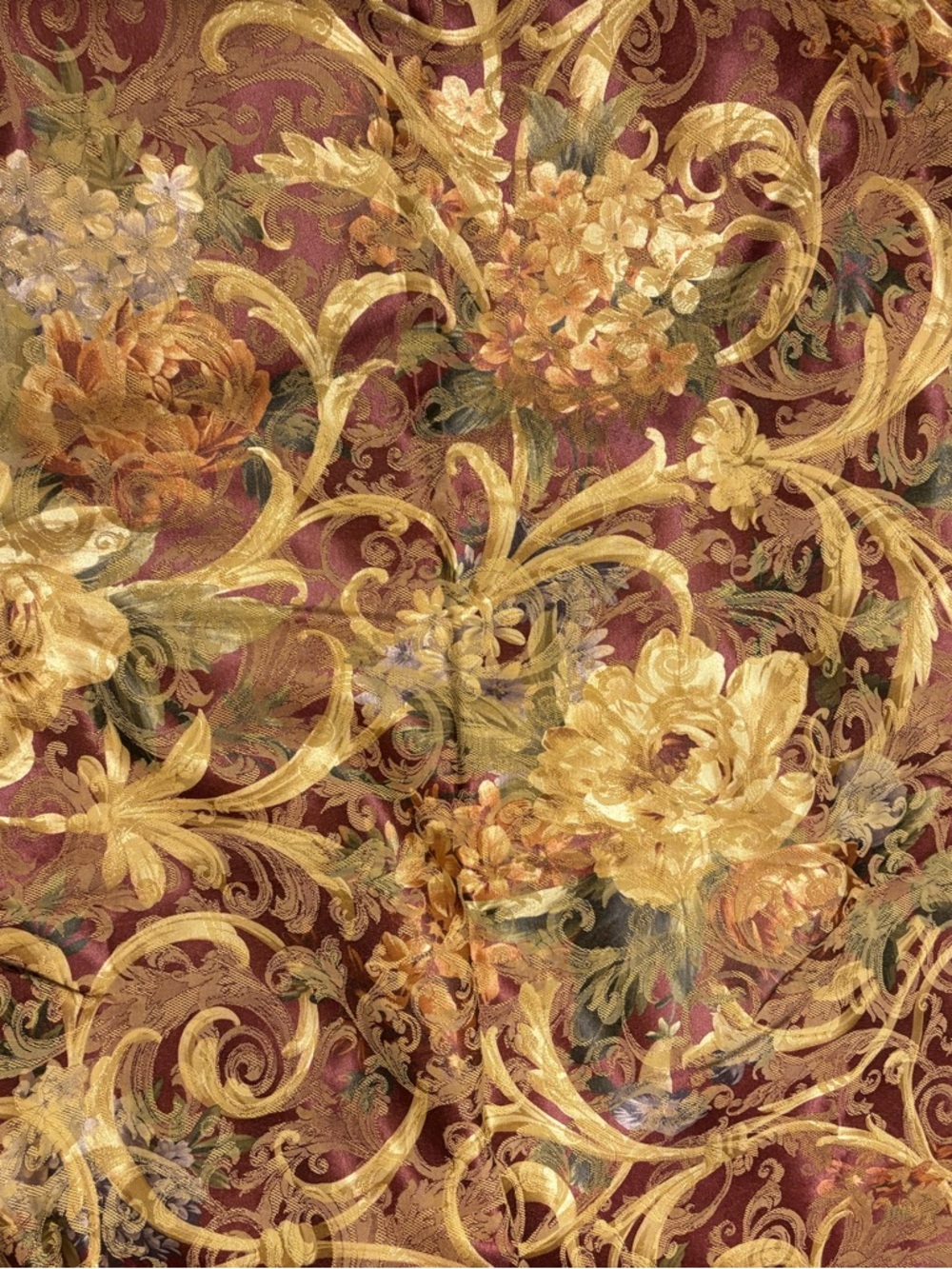 Decorative Baroque Floral Wall Tapestry in Burgundy and Gold
